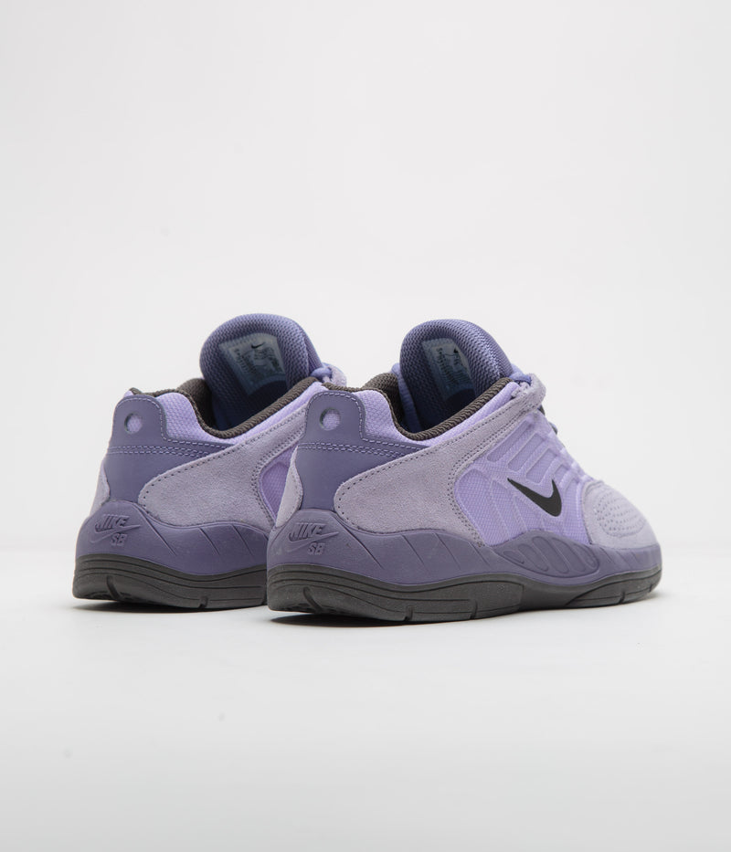 Nike SB Vertebrae Shoes in Hydrangeas and Medium Ash and Dusty Amethyst