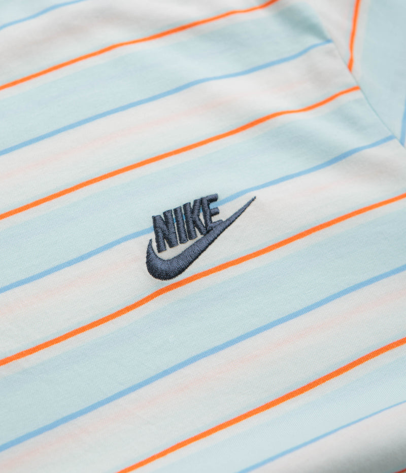 Nike Stripe Club T-Shirt in Glacier Blue and Thunder Blue