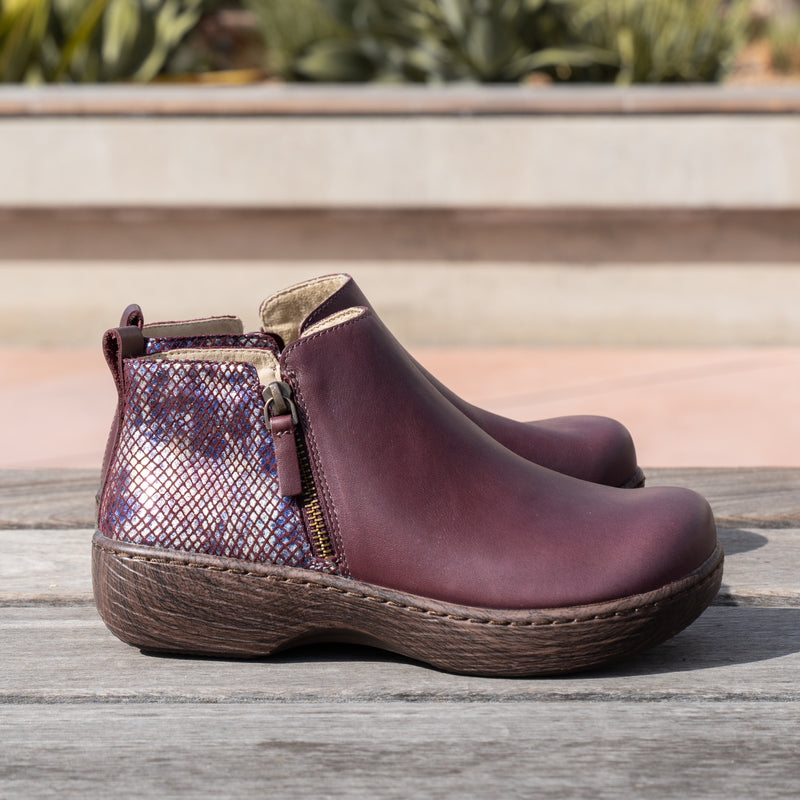 Oaklee Merlot Boot