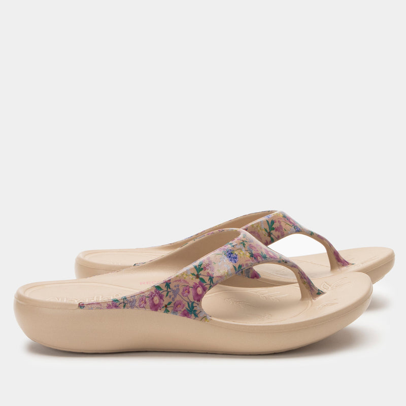 Ode A Fine Romance Sandal | Alegria Shoes