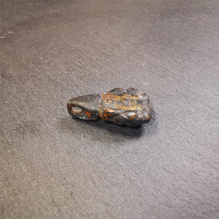 Old Scorpion Guru Amulet 0.95" - Tibetan Buddhist amulet, view 6