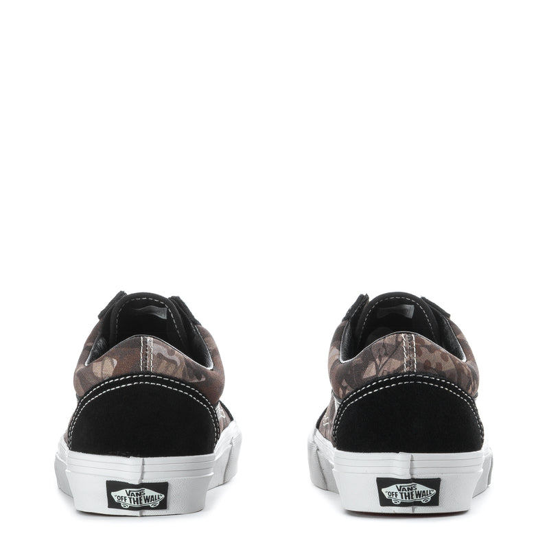 Youth low-top sneakers heel view, black with camo panels, white laces