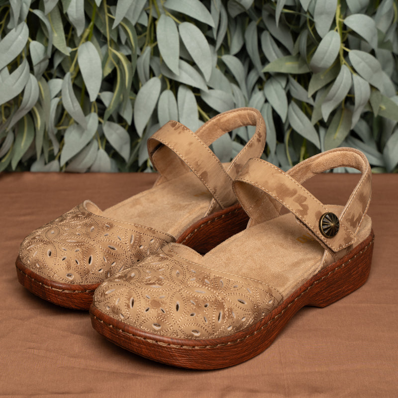 Opal Tan Breeze Shoe | Alegria Shoes