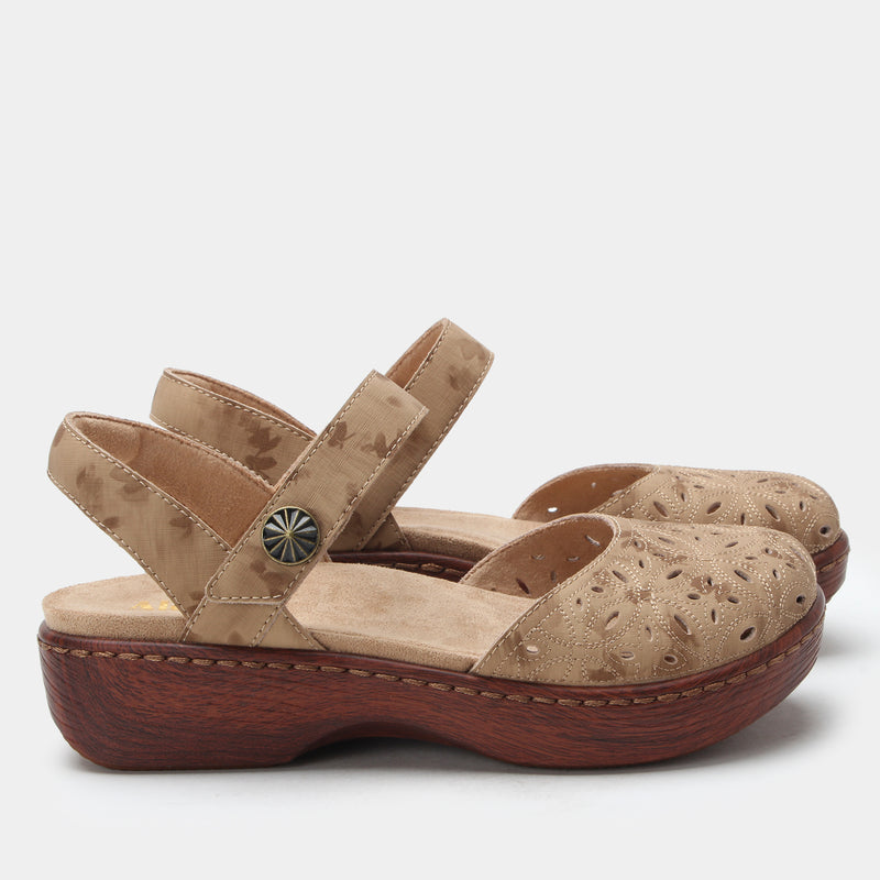 Opal Tan Breeze Shoe | Alegria Shoes
