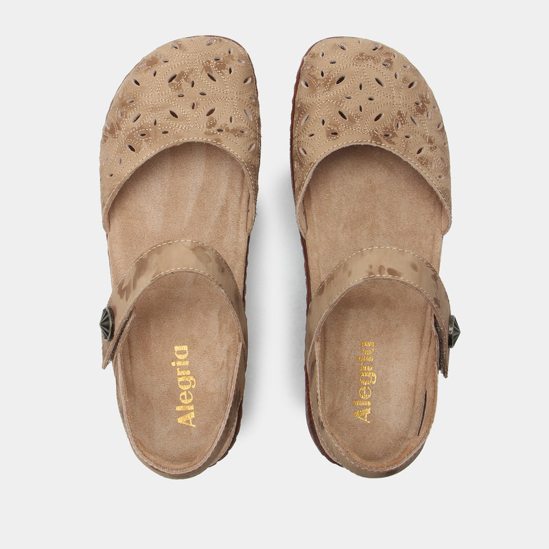 Opal Tan Breeze Shoe | Alegria Shoes
