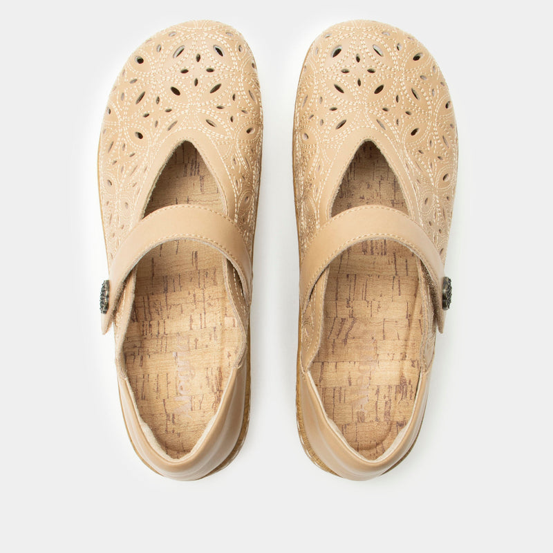 Opheliah Latte Breeze Shoe | Alegria Shoes
