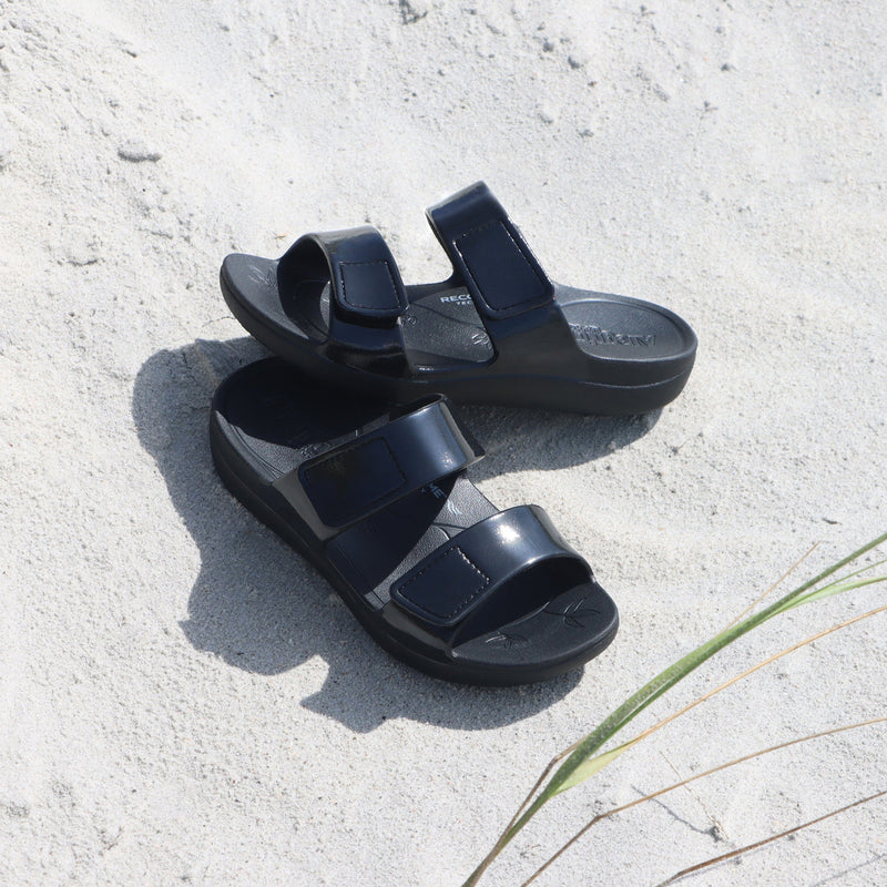 Orbyt Black Gloss Sandal | Alegria Shoes