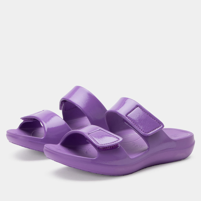 Orbyt Iris Gloss Sandal | Alegria Shoes