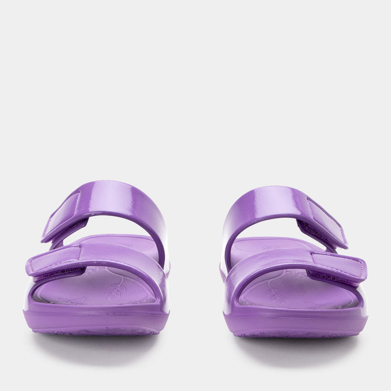 Orbyt Iris Gloss Sandal | Alegria Shoes