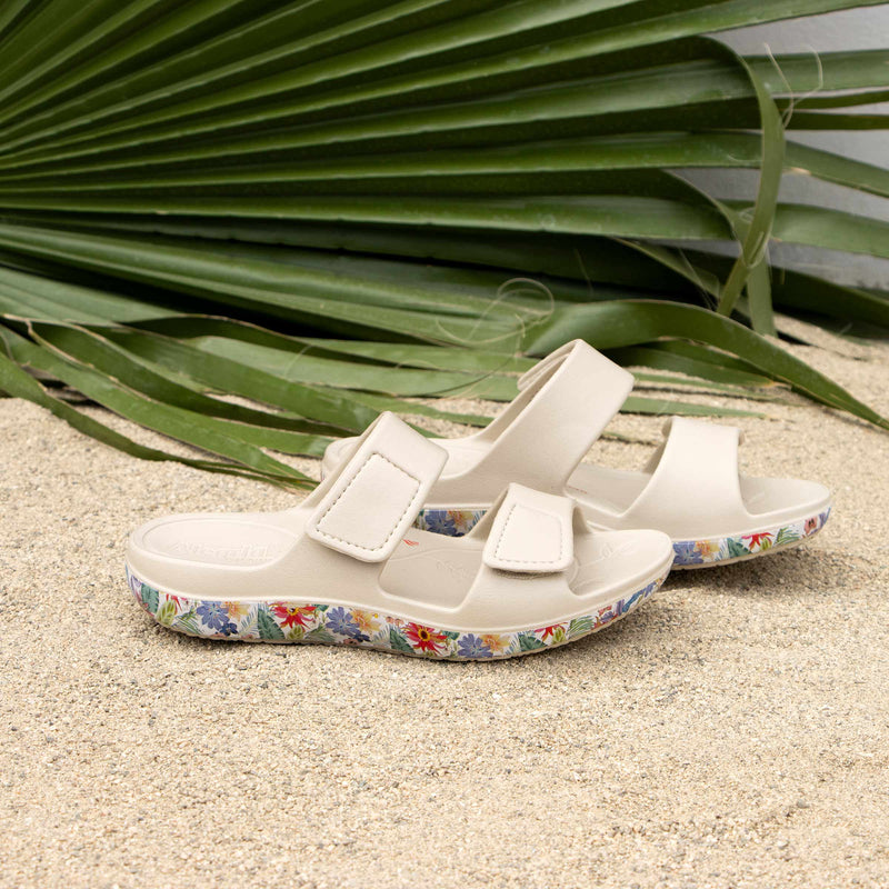 Orbyt Miami Beach Sandal | Alegria Shoes