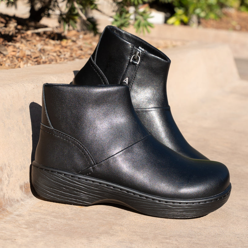 Oryon Black Boot