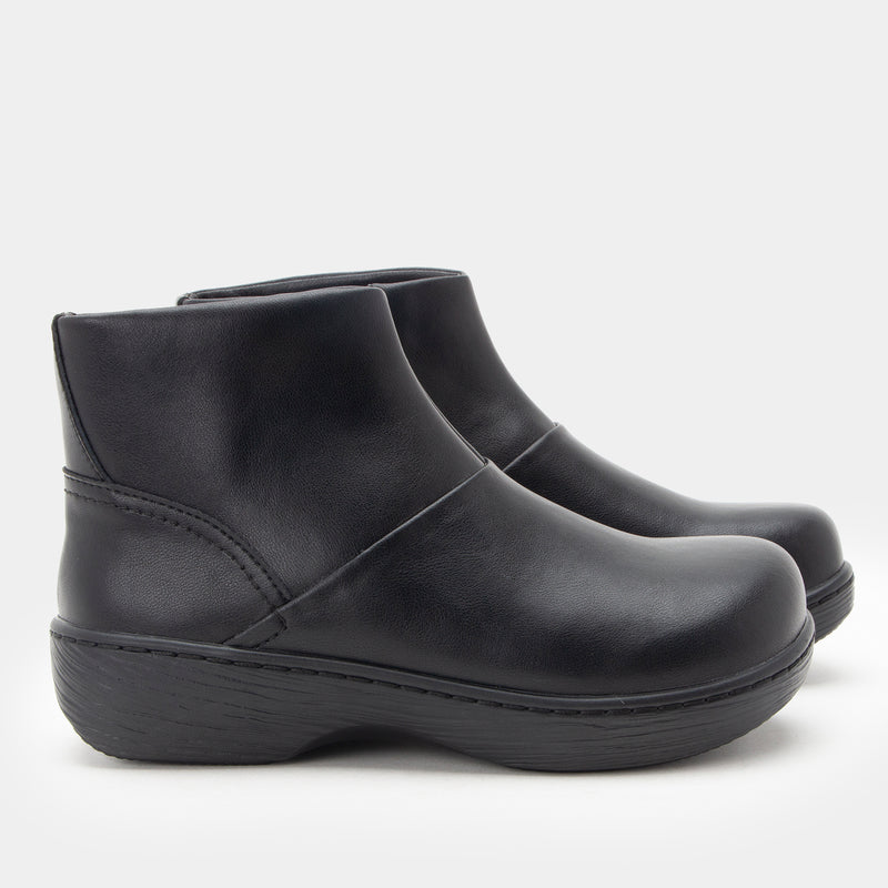 Oryon Black Boot