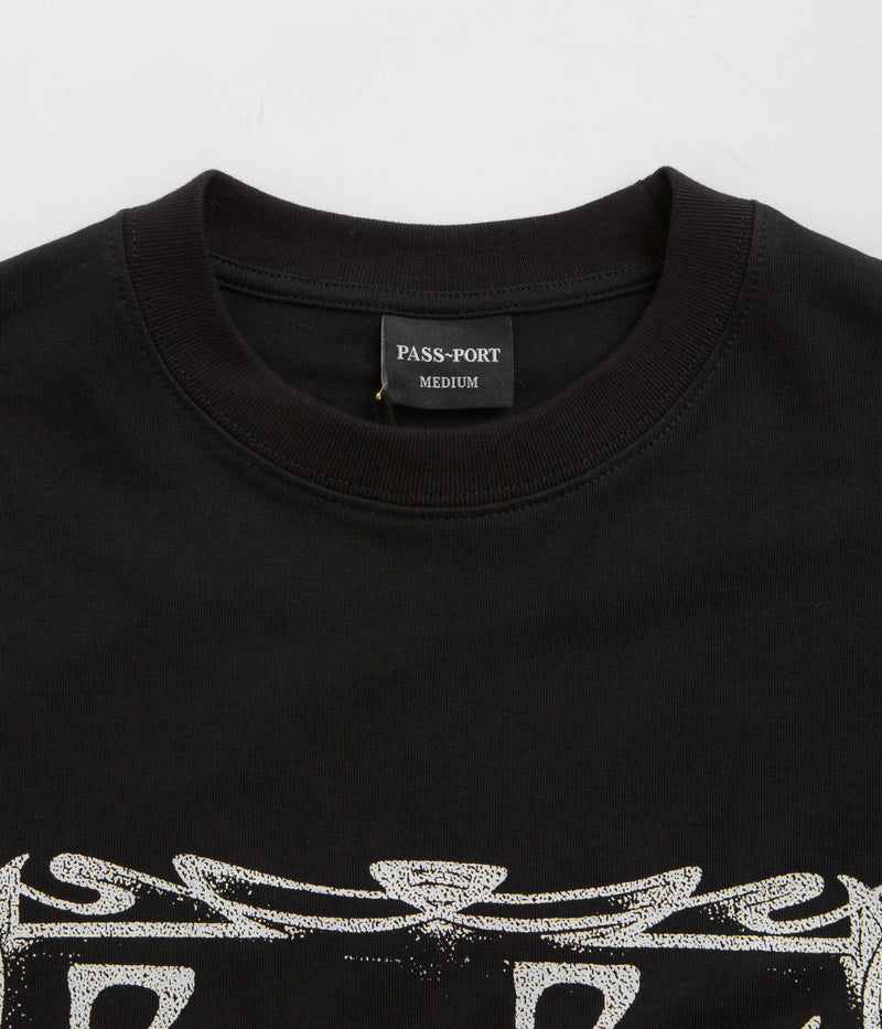 Pass Port Plume T-Shirt in Black