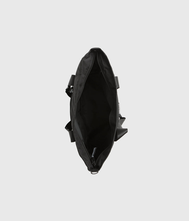 Pasteelo Diggin' Bag in Black