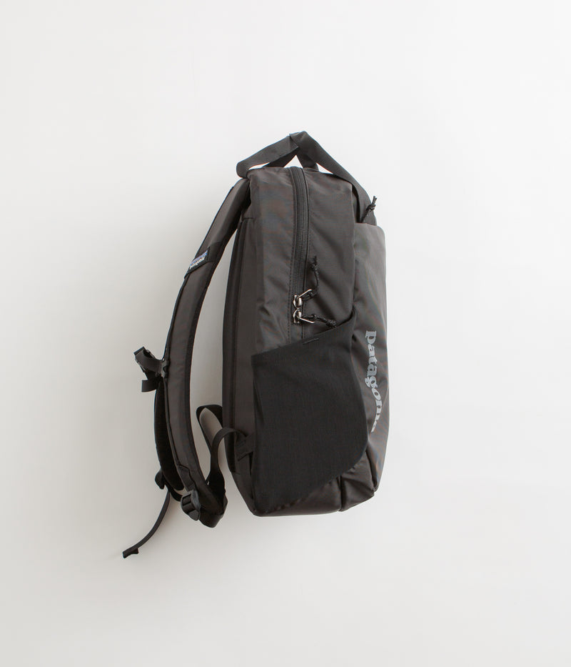 Patagonia Atom Tote Pack 20L in Black