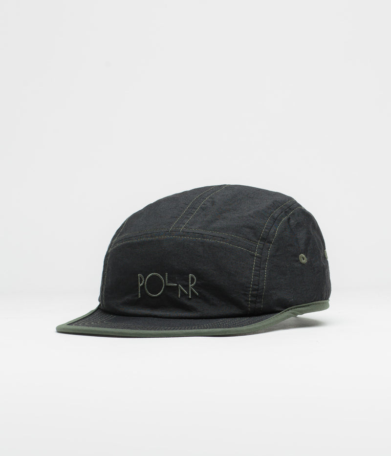 Polar Vilde Cap in Black and Army Green