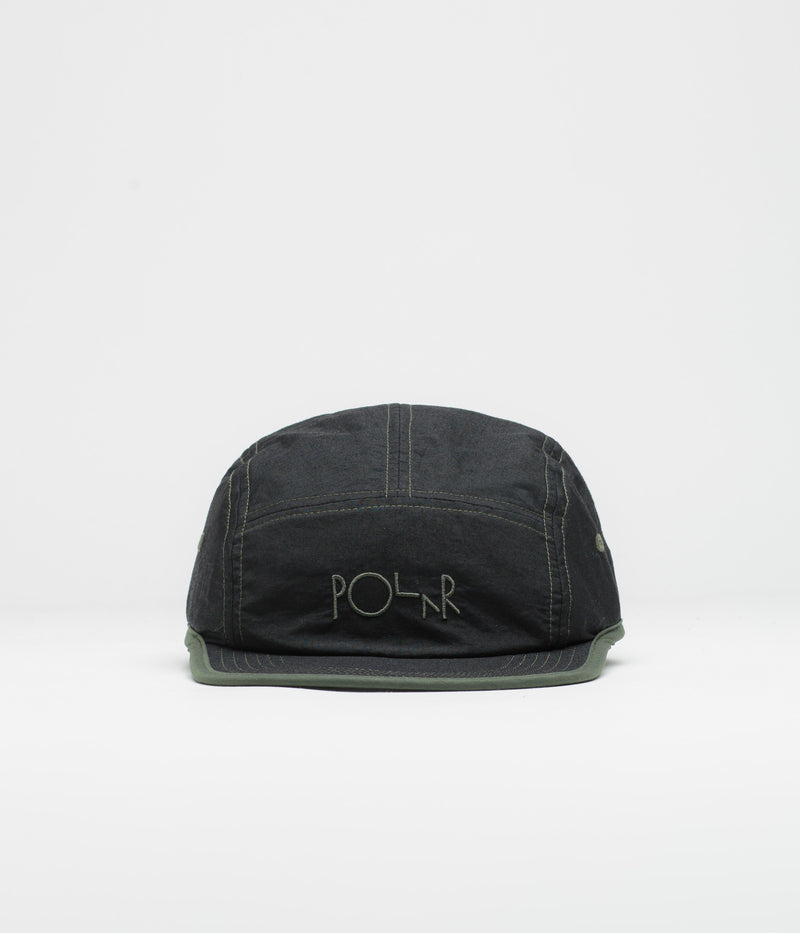 Polar Vilde Cap in Black and Army Green