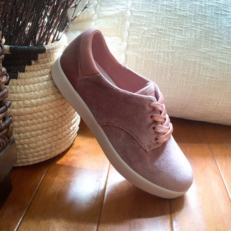 Poly Blush Velvet Snake casual shoe on Comfort Athleisure outsole, with stain-guarded vegan textile upper for added flair. POL-7905_S1X