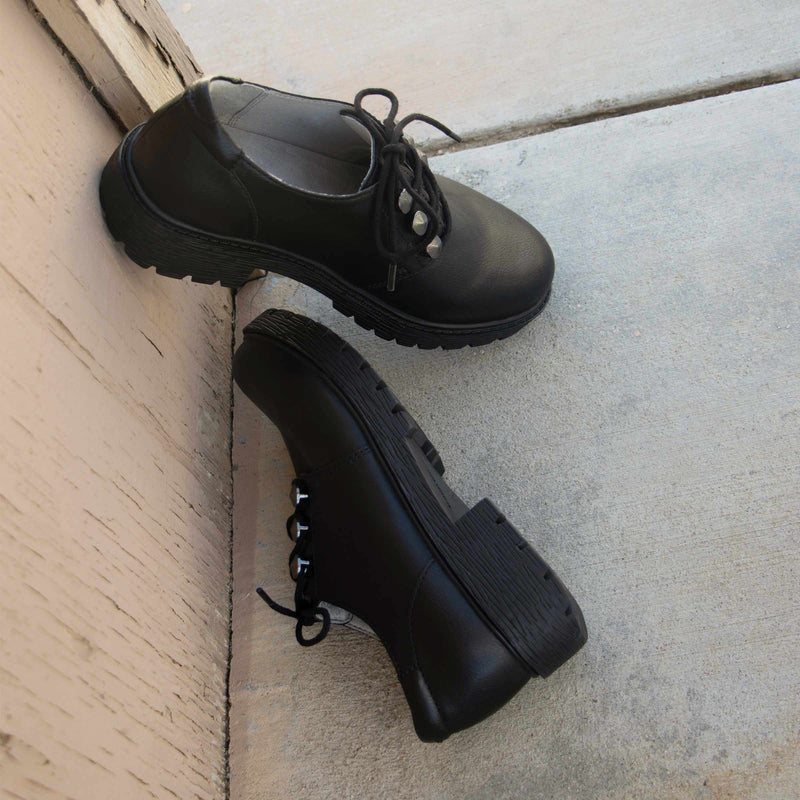 Resa Black Shoe | Alegria Shoes