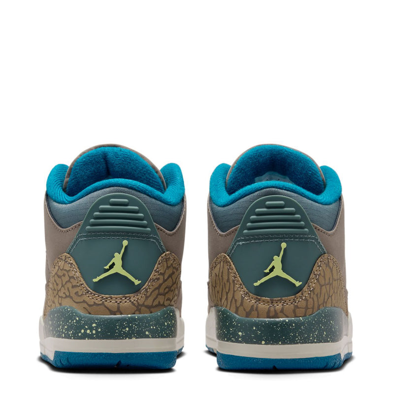 Kids retro basketball sneakers, heel view with Air Jordan logo and speckled blue midsole