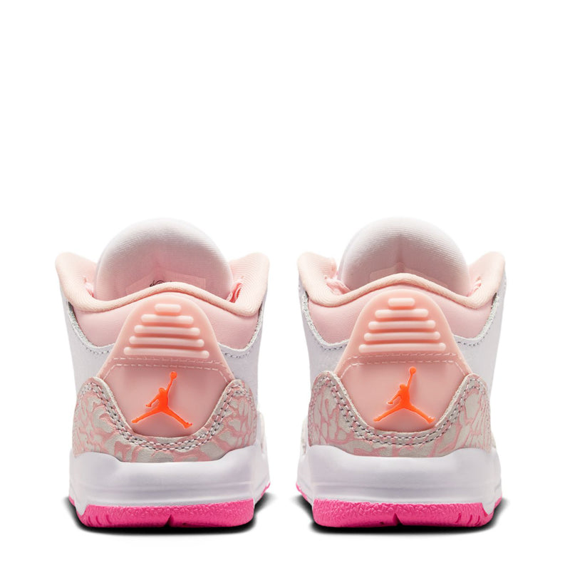Toddler retro sneakers heel view with pink accent Jumpman logo