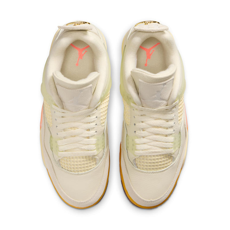 Women’s Retro 4 sneakers, toe and tongue view with cushioned collar and lace eyelets