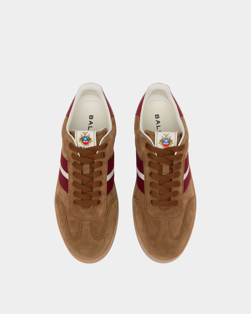 Retro Crest Sneaker in Beige Suede and Red Leather