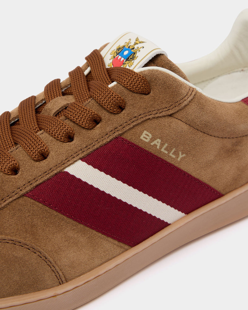 Retro Crest Sneaker in Beige Suede and Red Leather