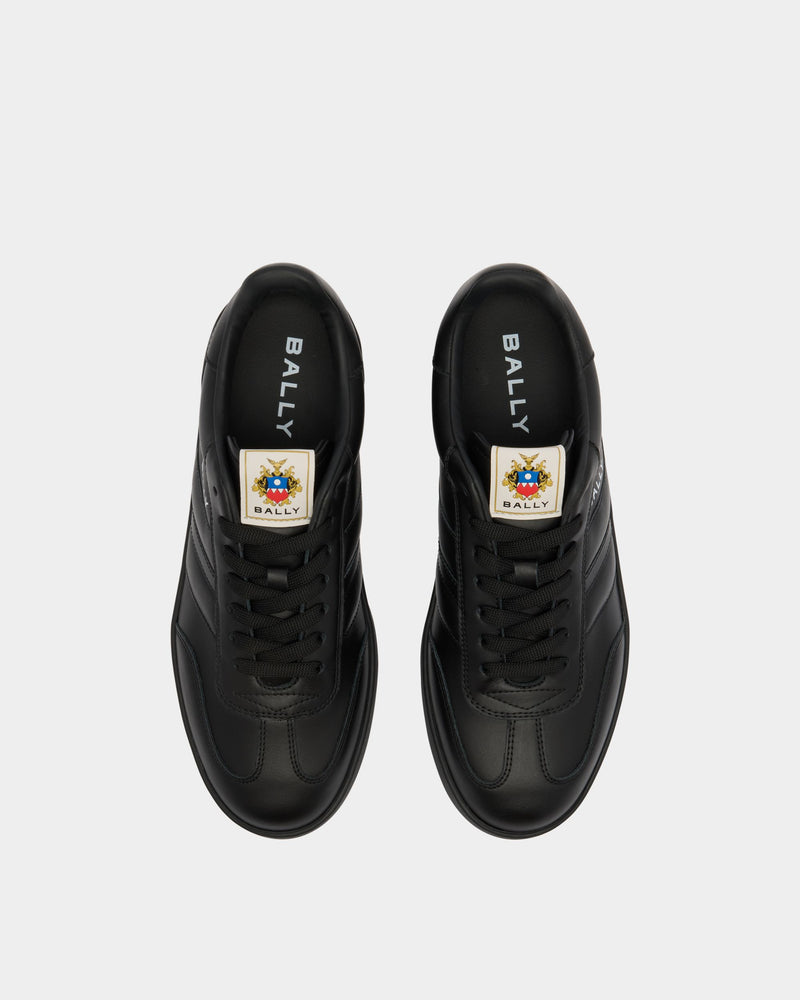 Retro Crest Sneaker in Black Leather
