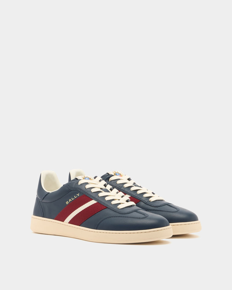 Retro Crest Sneaker in Blue Leather