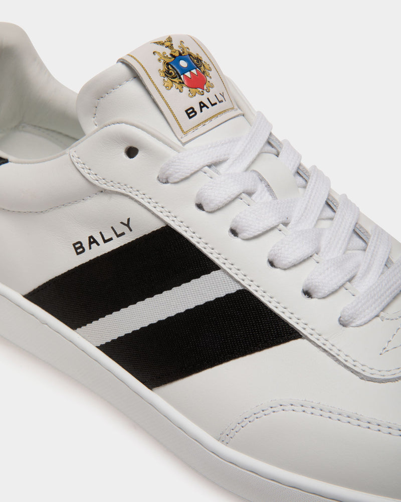 Retro Crest Sneaker in White Leather