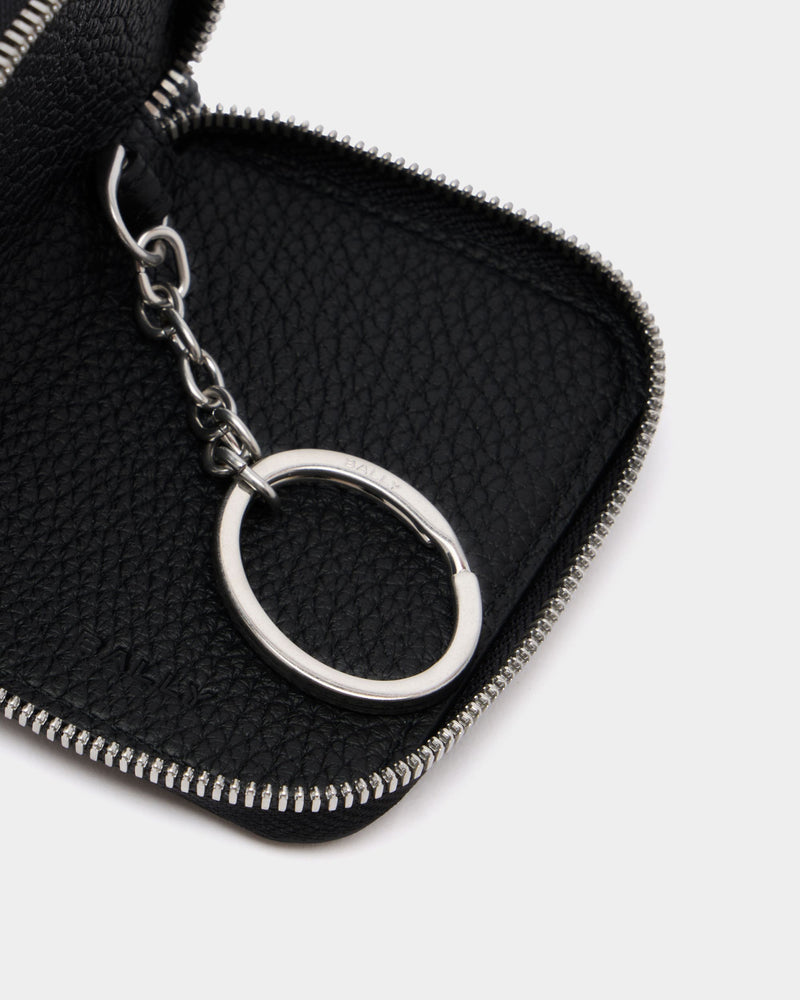 Ribbon Key Holder in Black Grained Leather