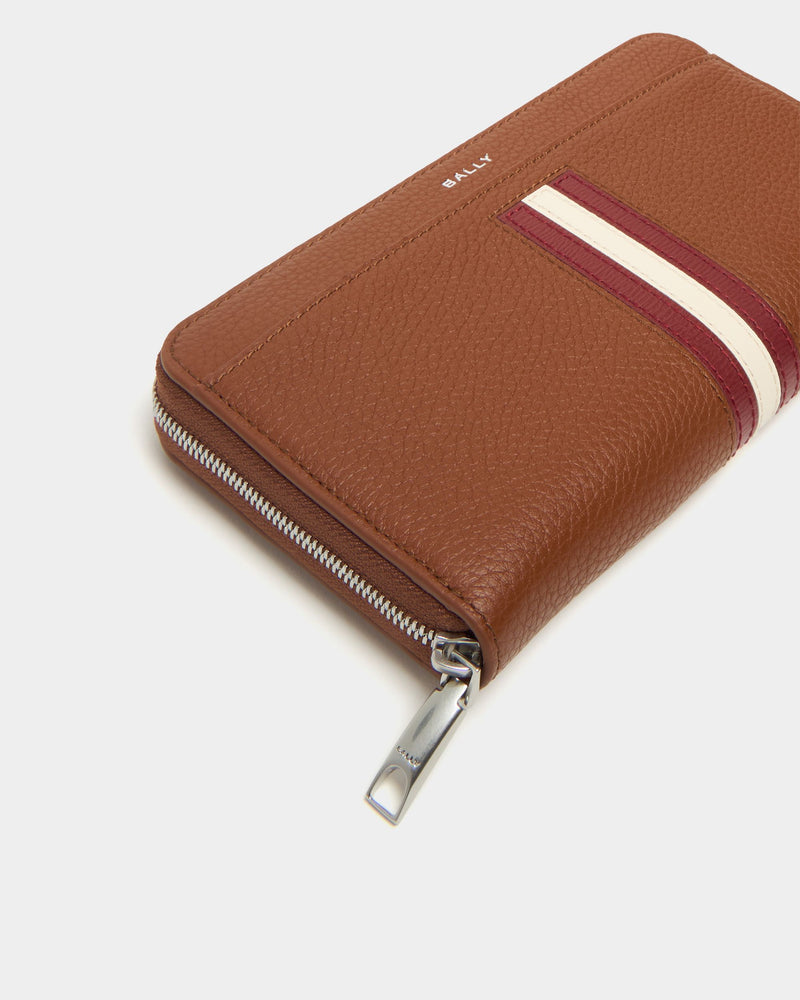 Ribbon Zip Around Wallet in Amber Brown Grained Leather