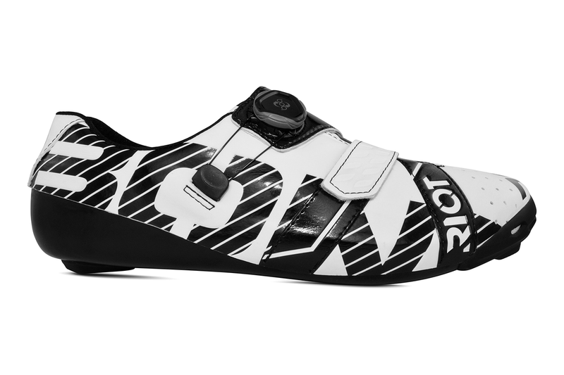 Riot+ White/Black (EU)