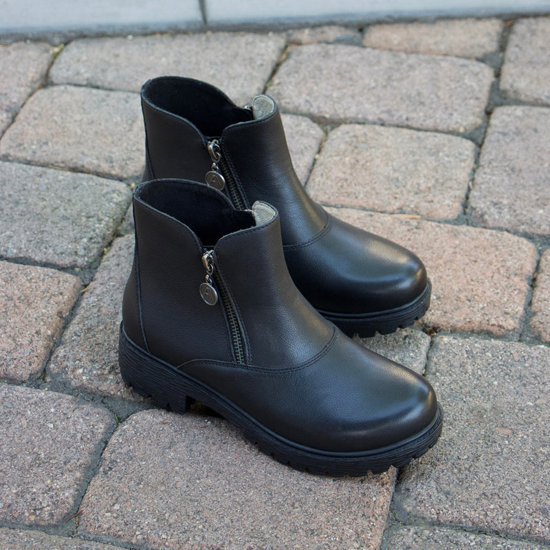 Rorie Black Bird Boot | Alegria Shoes