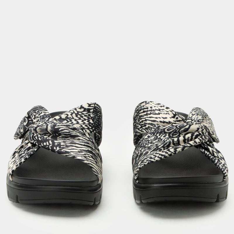 Rylie Birds Of A Feather Sandal | Alegria Shoes