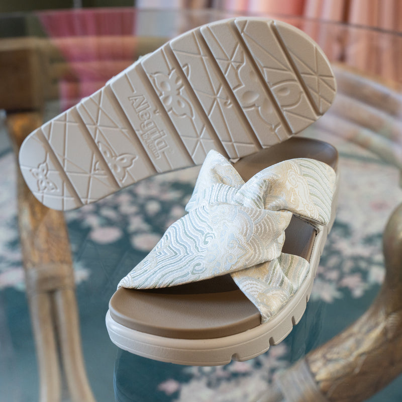Rylie Iced Cream Sandal | Alegria Shoes