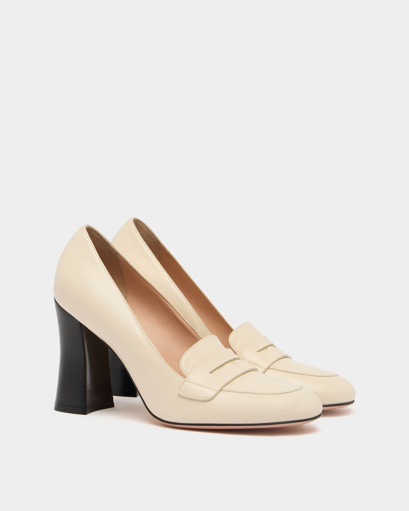 Saule Loafer Pump in Ivory Leather
