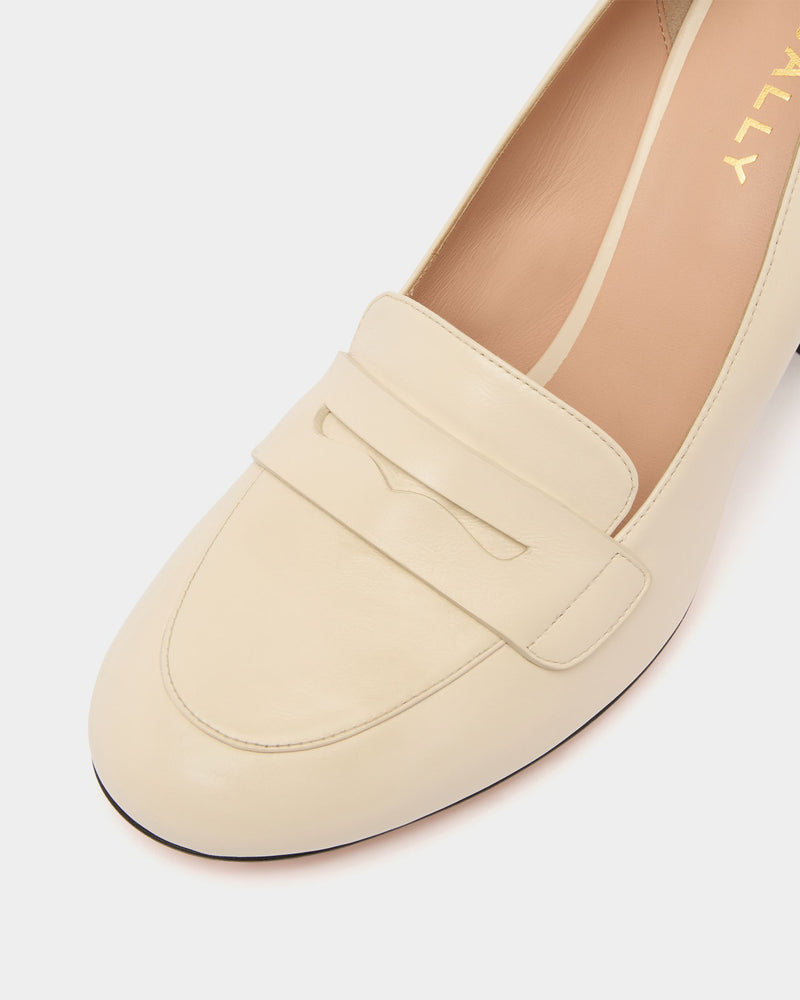 Saule Loafer Pump in Ivory Leather