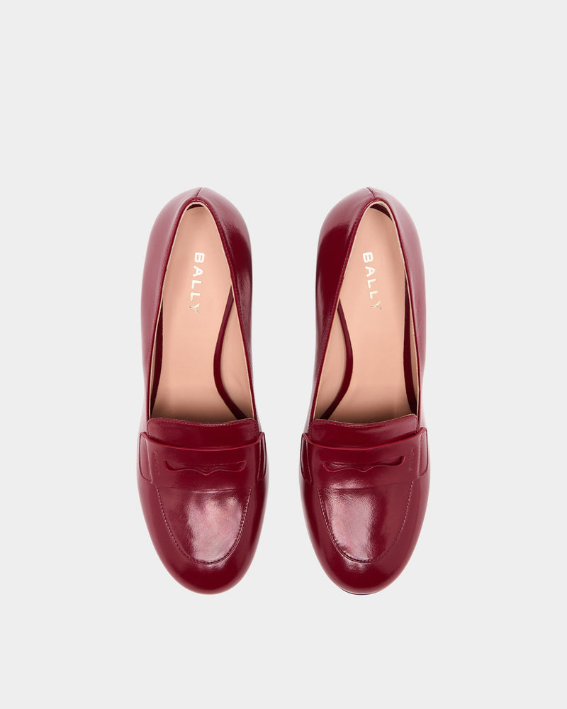 Saule Loafer Pump in Ruby Red Leather