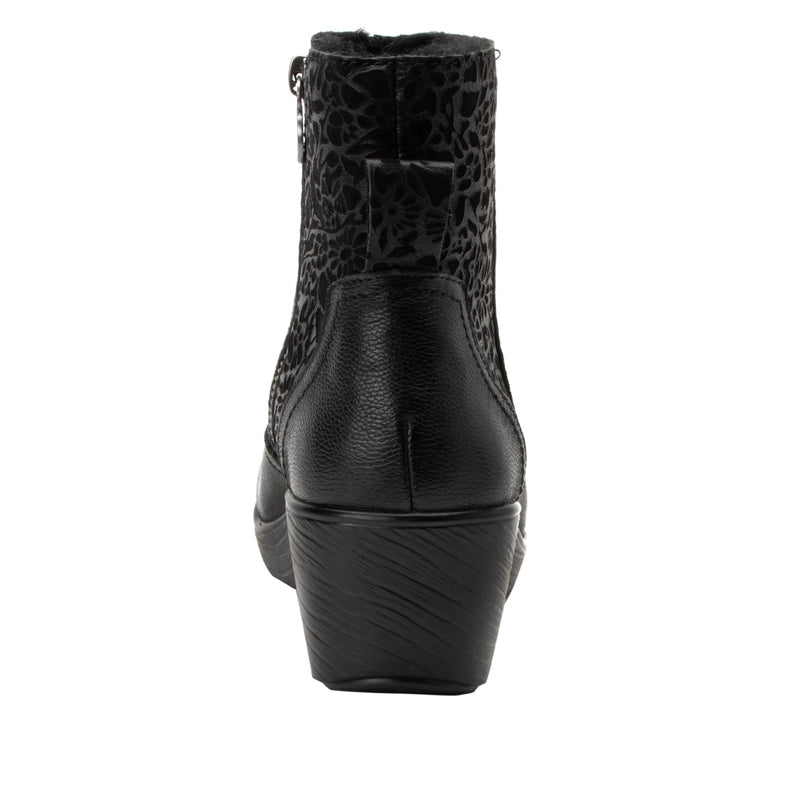 Scarlett Black Boot | Alegria Shoes