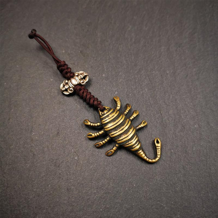 Scorpion Guru Amulet 1.57" - Tibetan Buddhist amulet, close-up detail