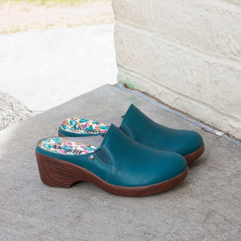 Sereniti Roman Candle Teal Shoe | Alegria Shoes