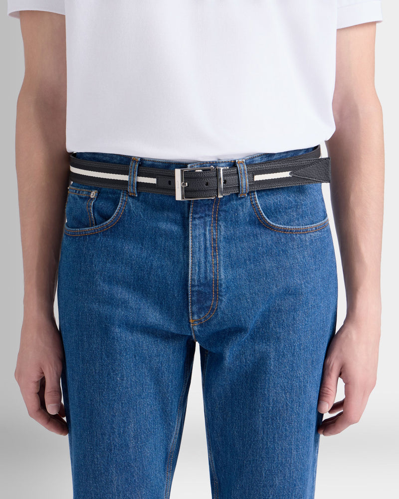 Shiffie 35 mm Reversible Belt in Black and Bone Fabric And Leather