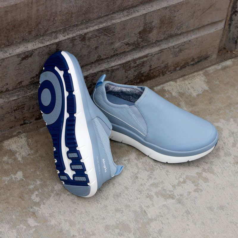 Shift Lead Dusty Blue Shoe | Alegria Shoes