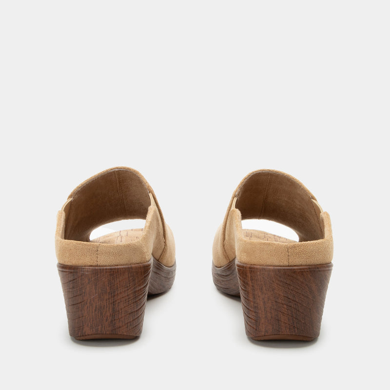 Shilaine Stretch Naturally Sandal | Alegria Shoes