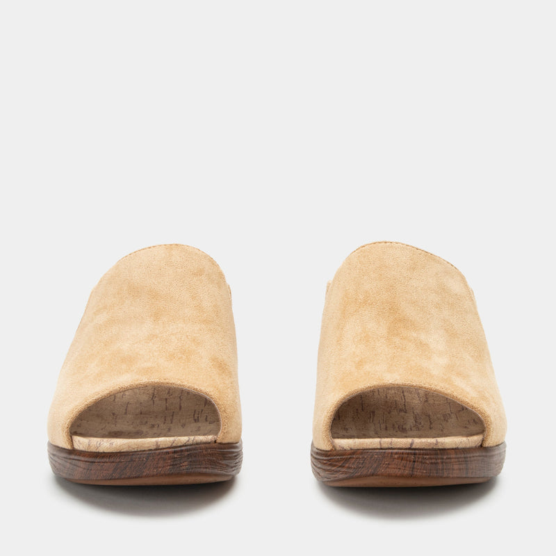 Shilaine Stretch Naturally Sandal | Alegria Shoes