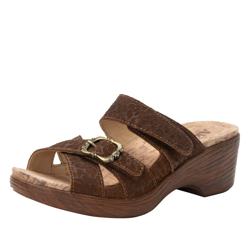 Sierra Delicut Tawny Sandal | Alegria Shoes
