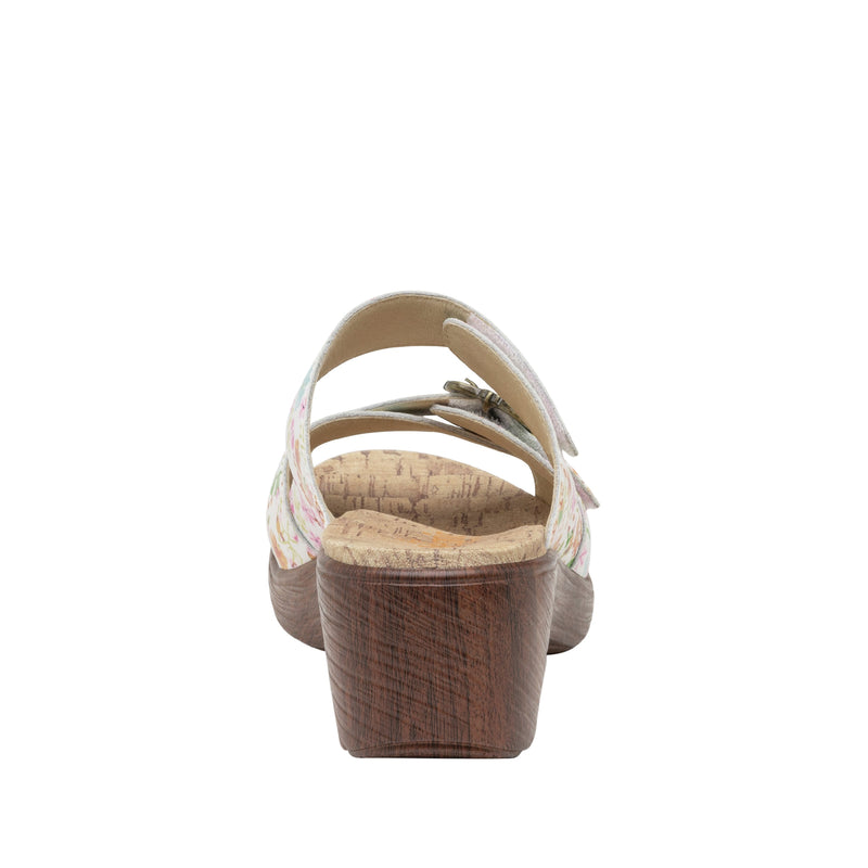 Sierra Prime Time Sandal | Alegria Shoes