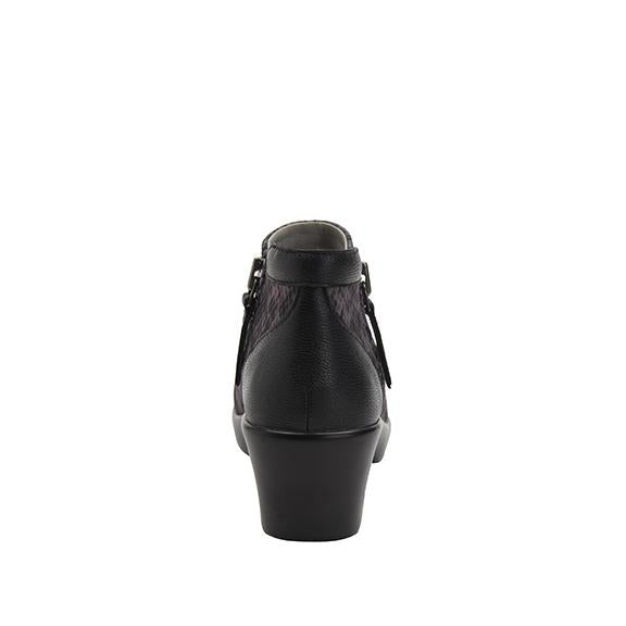 Sloan Snake Boot | Alegria Shoes